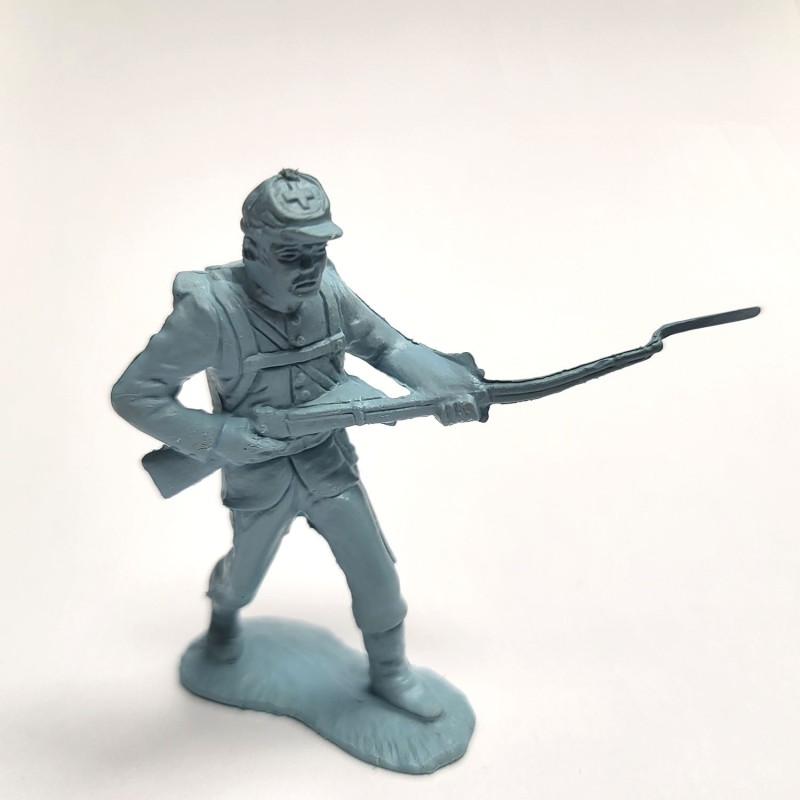 Marx Blue & Gray / Heritage / Civil War / ACW Playset Marching Soldier With Rifle At Waist, Satin Sheen Light Blue